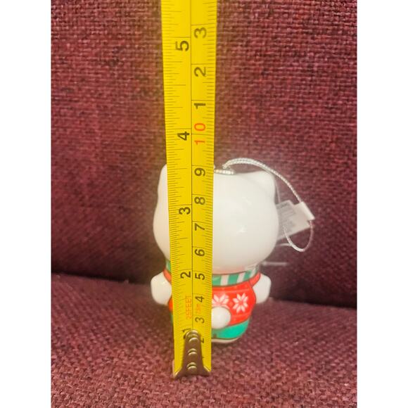 Hello kitty Christmas ornament - Picture 3 of 3